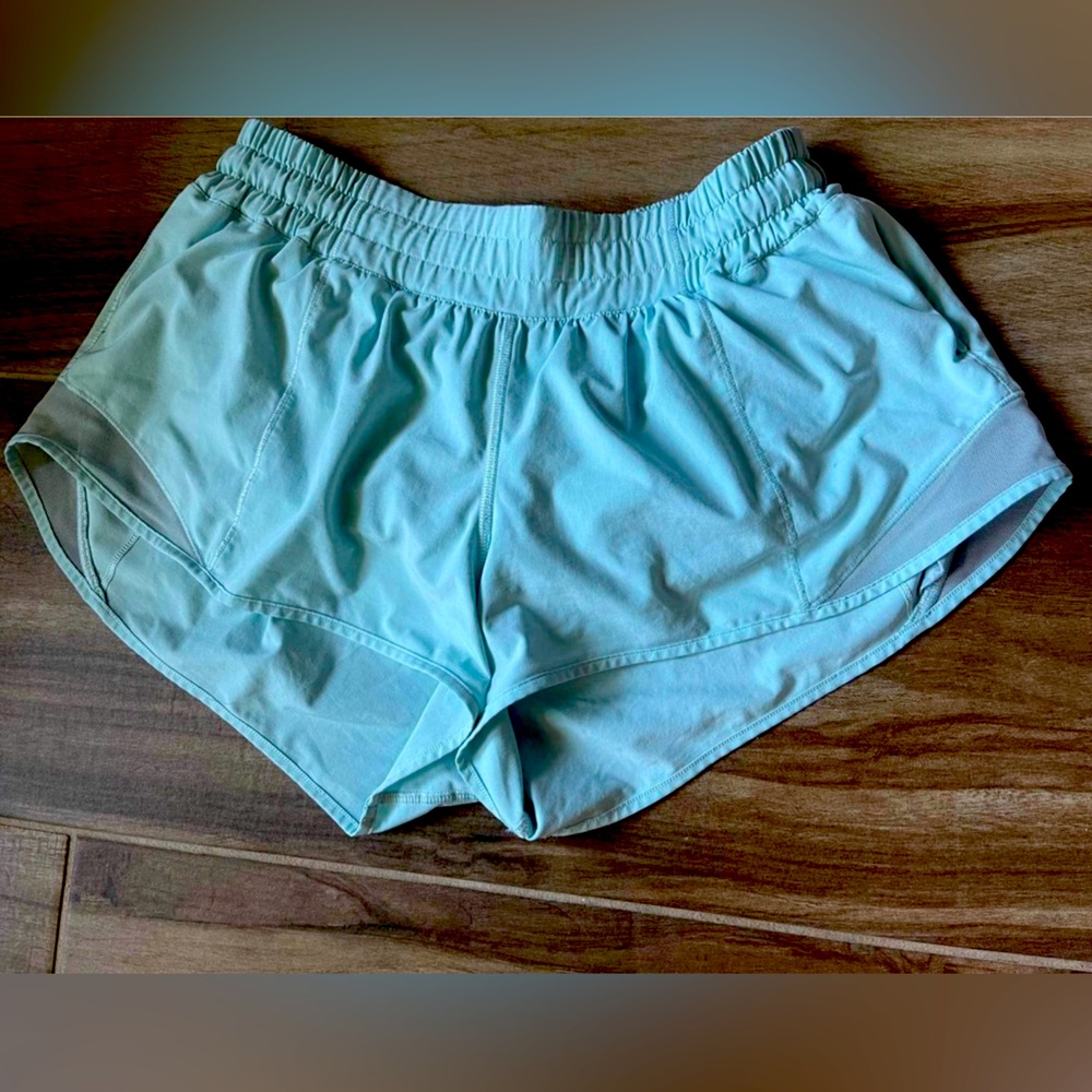 Lululemon Hotty Hot short size 8 light blue